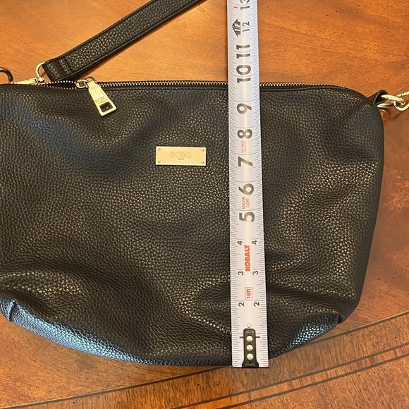 BCBG Paris Purse - Picture 4 of 7